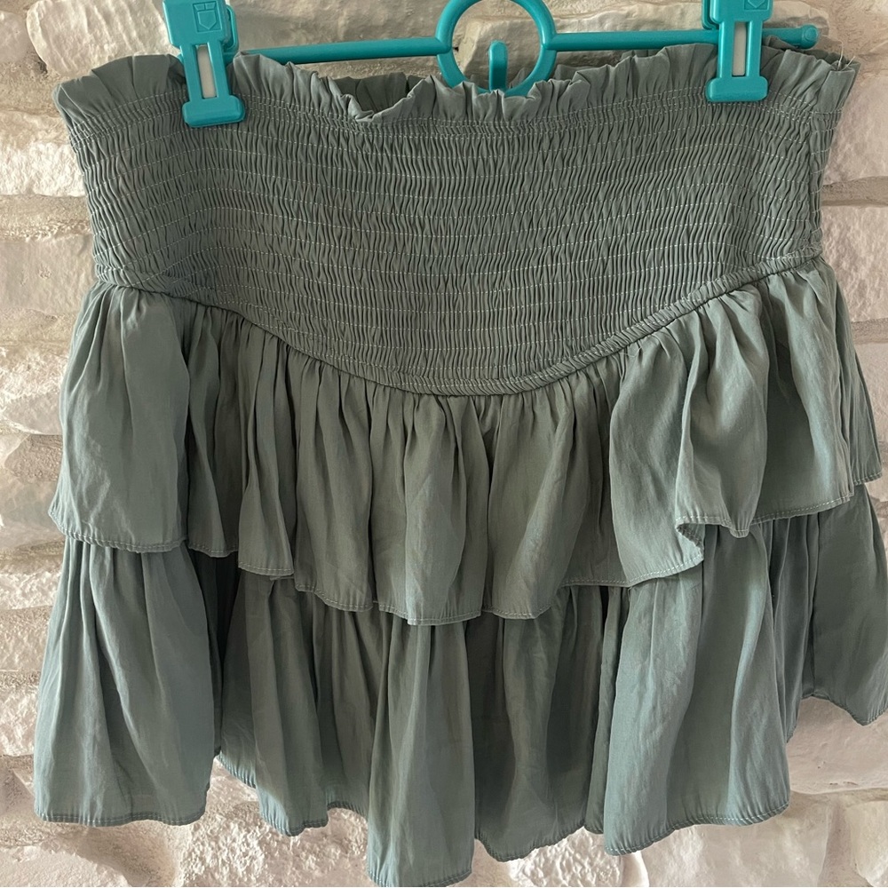 Mustard Seed blue ruffle skort size L. Only worn once!